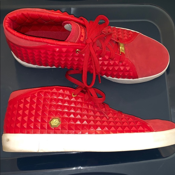 Nike lebron suede XIII studded red shoes size 12 - Picture 2 of 4